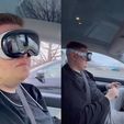 Homem é preso após dirigir com óculosbetzestrealidade virtual (Redes Sociais/Reprodução)